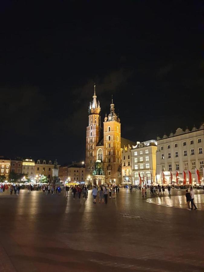 Bronowice Lägenhet Krasków Exteriör bild
